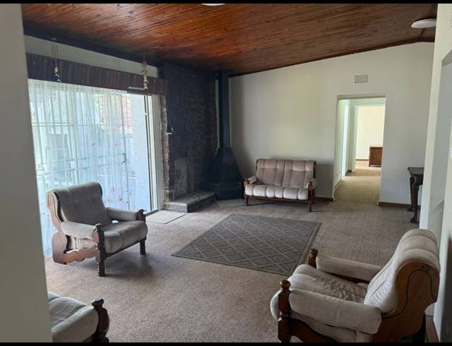 3 BEDROOM HOUSE FOR SALE IN DALVIEW